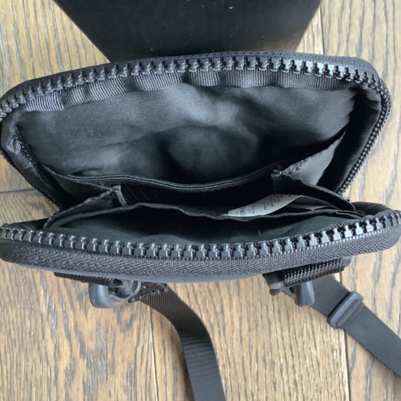 Lululemon Easy Access Crossbody Bag - Picture 5 of 5